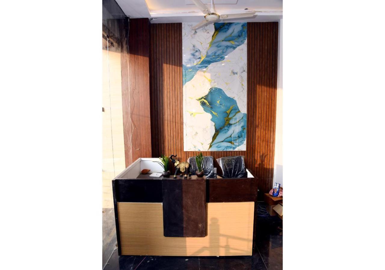 Tirupati Balaji Inn Bageshwar Dham Basari Екстер'єр фото