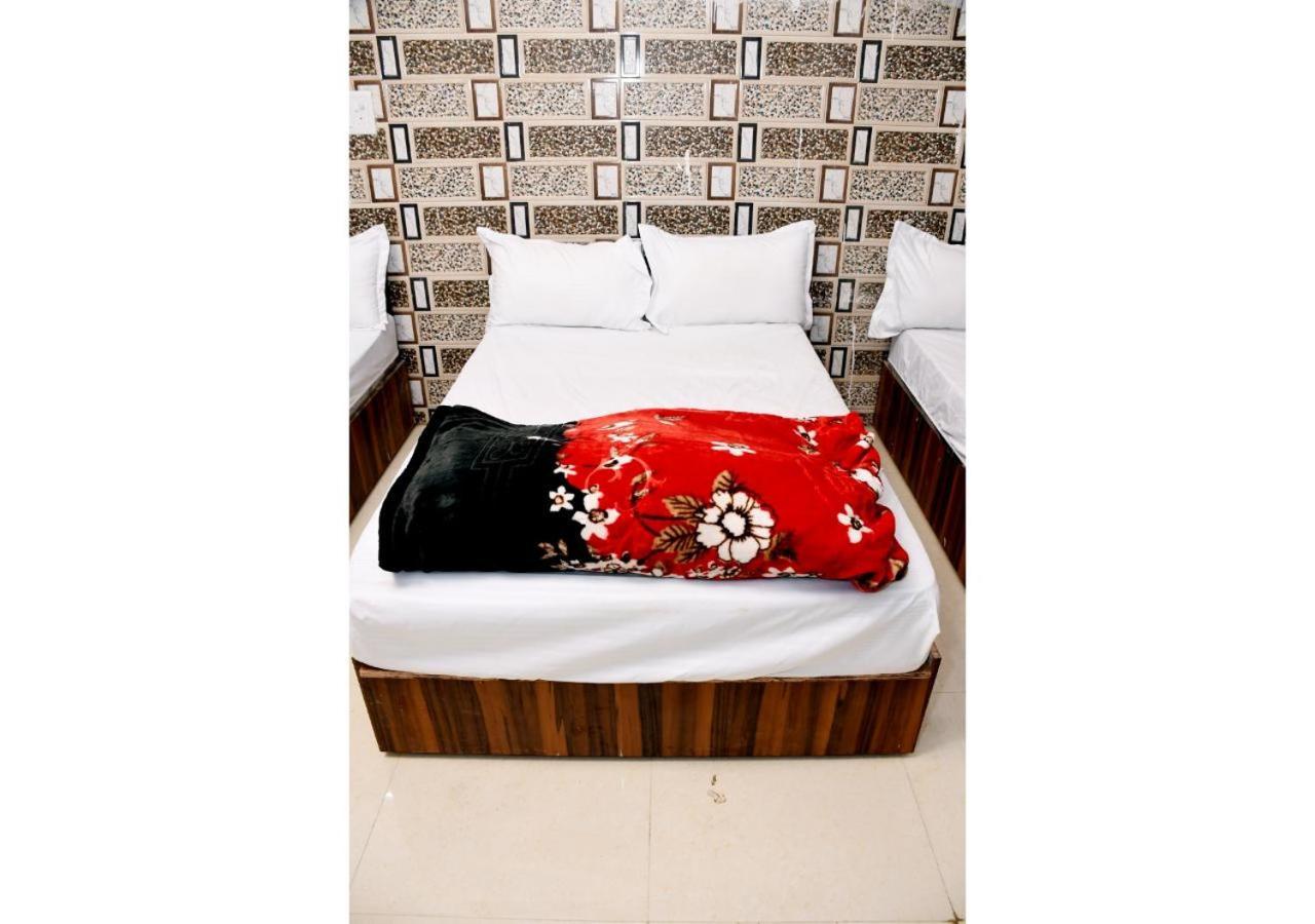 Tirupati Balaji Inn Bageshwar Dham Basari Екстер'єр фото
