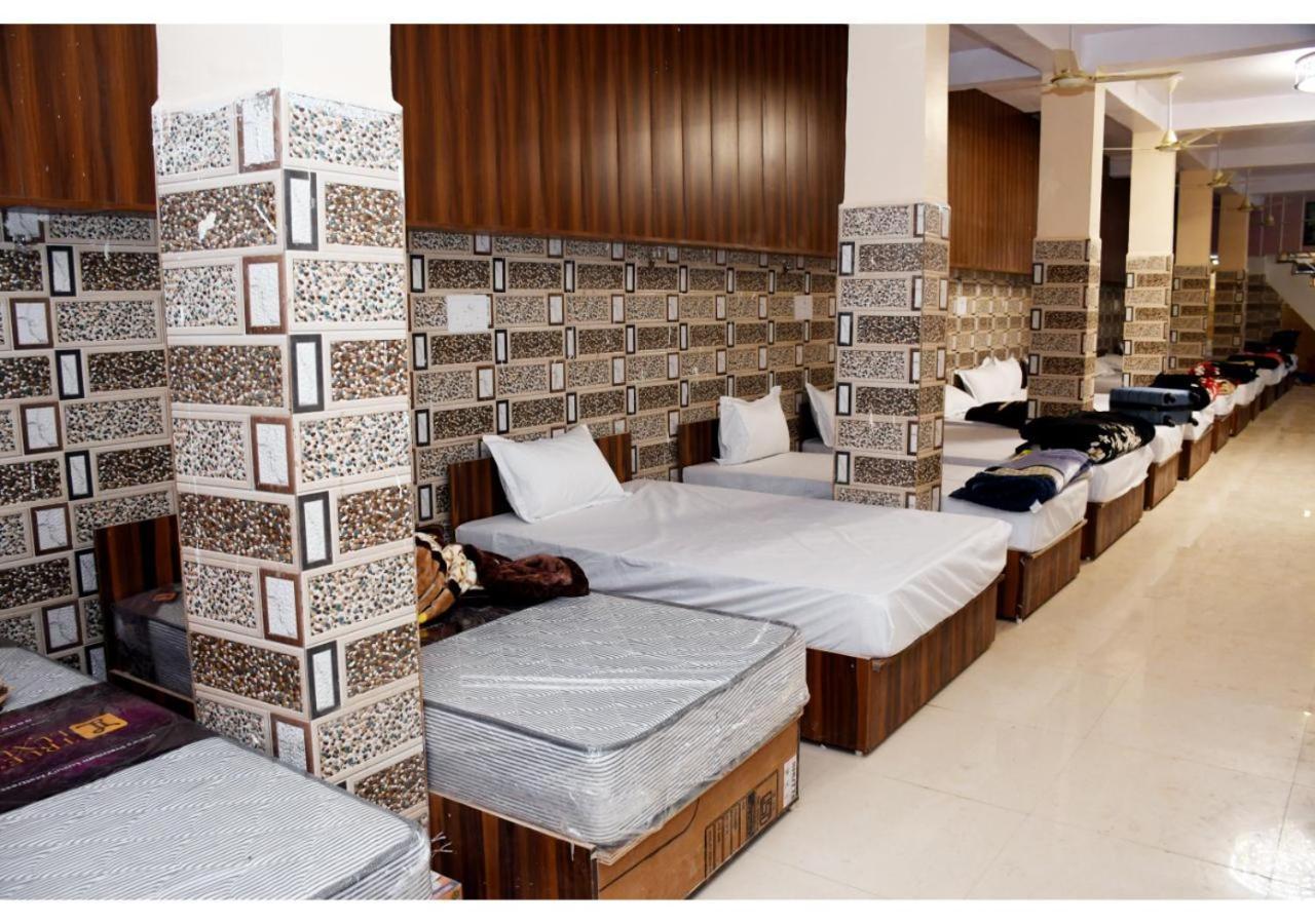 Tirupati Balaji Inn Bageshwar Dham Basari Екстер'єр фото